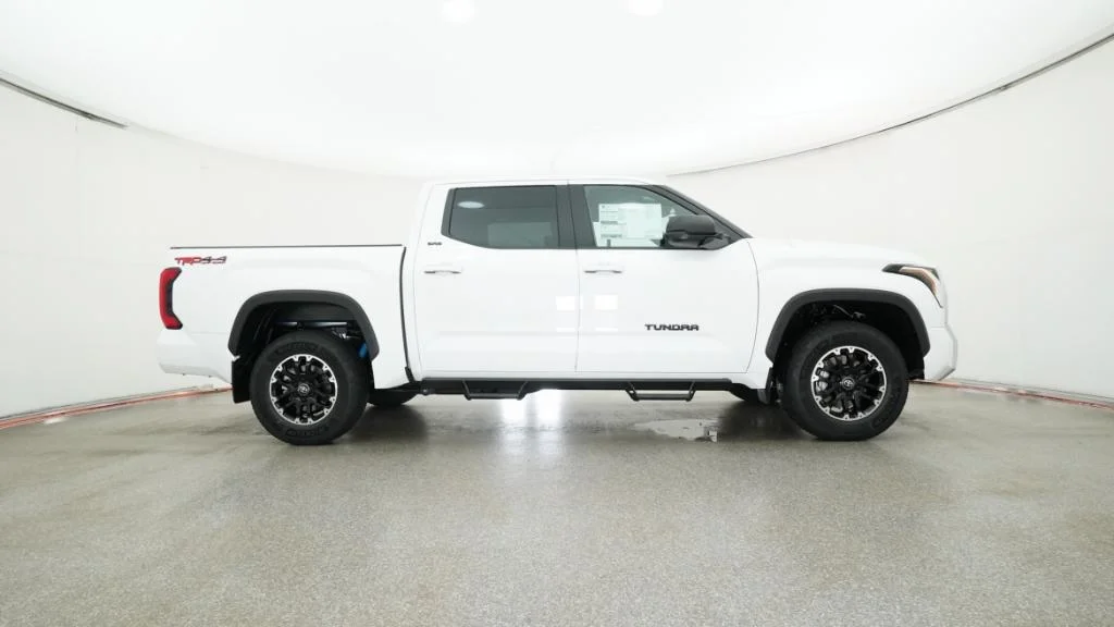 New 2026 Ice Cap Toyota SR5 image 17