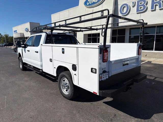 New 2027 Oxford White Ford F-350® XL image 29