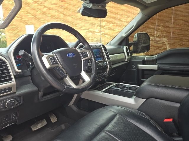 Used 2021 White Ford Lariat image 8