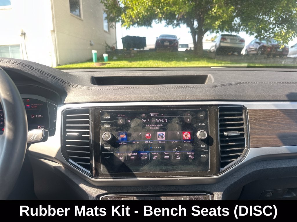 Used 2022 Gray Volkswagen 2.0T SE w/Technology image 14