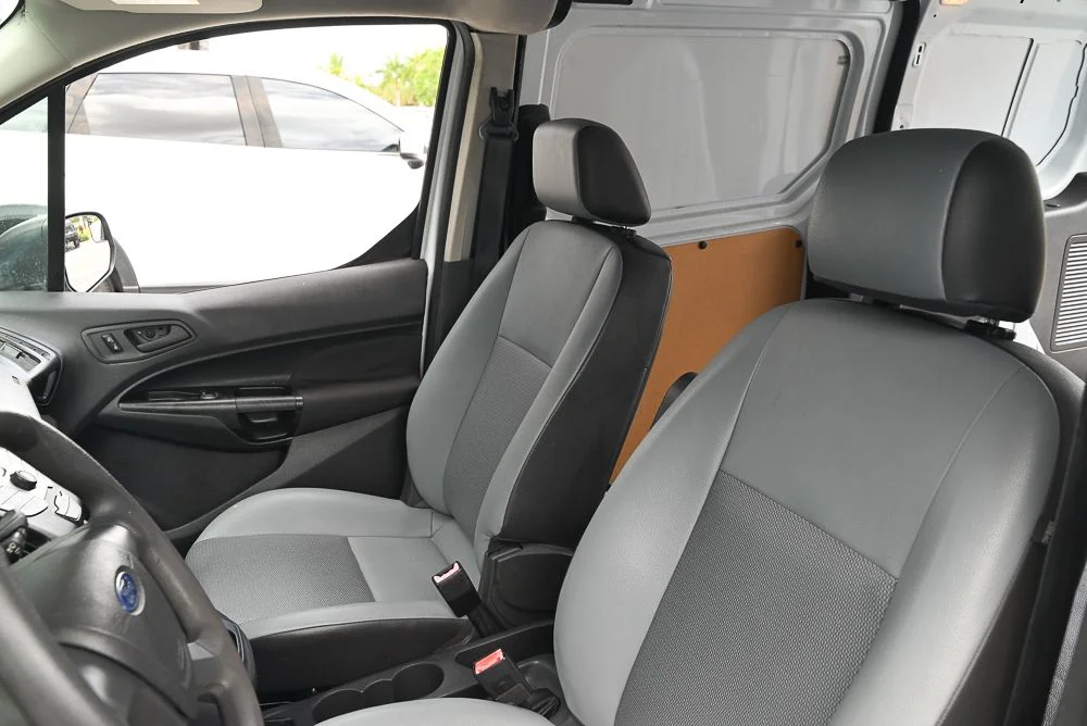Used 2018 White Ford XL image 13