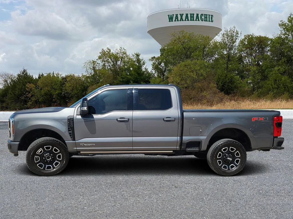 Used 2025 Gray Ford Platinum image 3