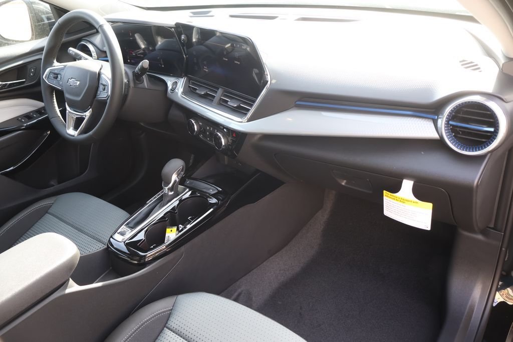 2026 Chevrolet Trax LT - Photo 42