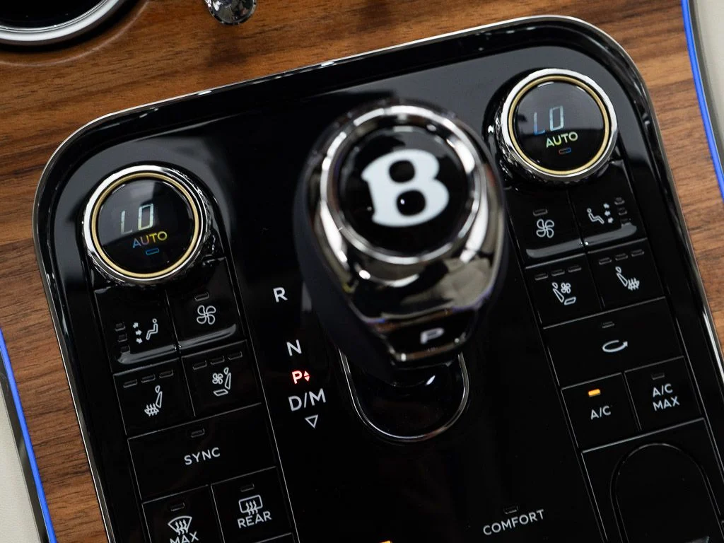 New 2026 Moroccan Blue Bentley Azure image 32