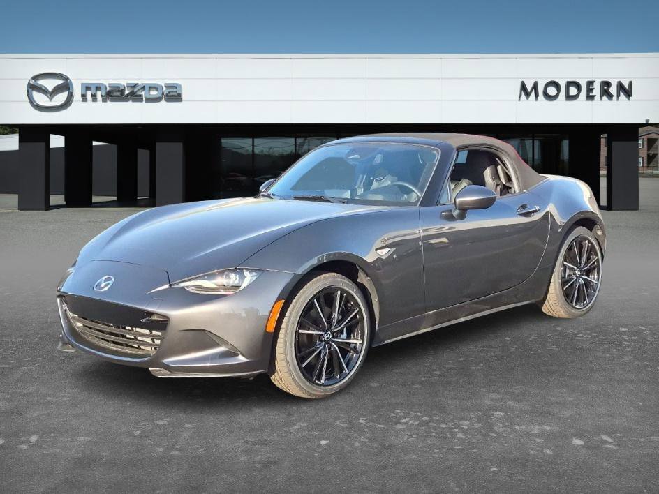 2026 Mazda MX-5 Miata Grand Touring's photo