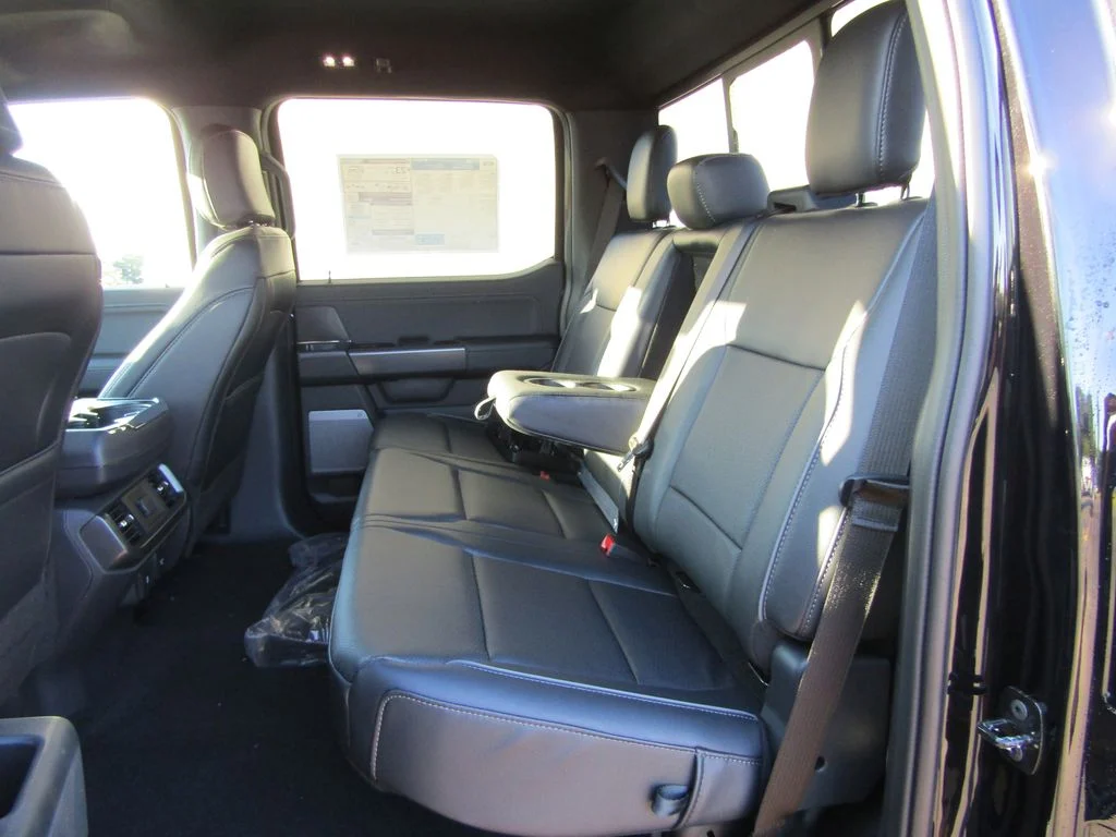 New 2026 Agate Black Metallic Ford Lariat® image 30