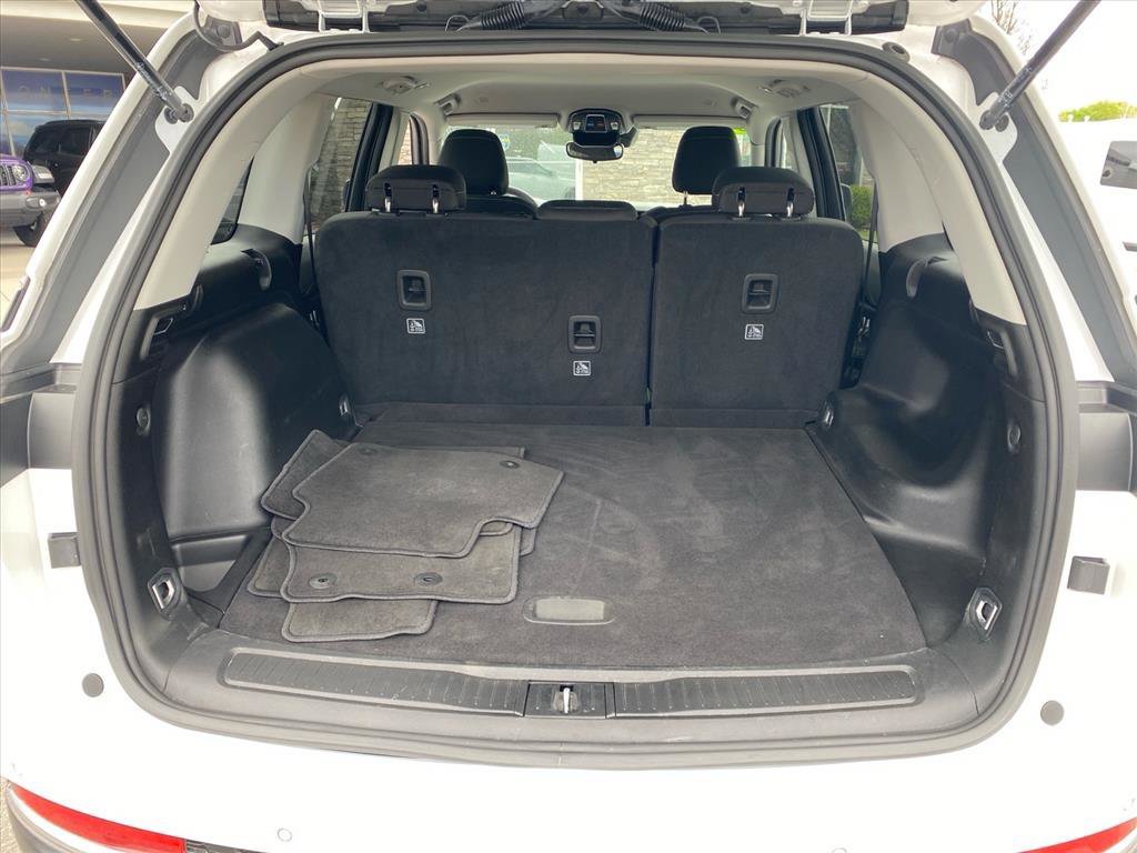 Used 2023 Bright White Clearcoat Jeep Laredo image 21