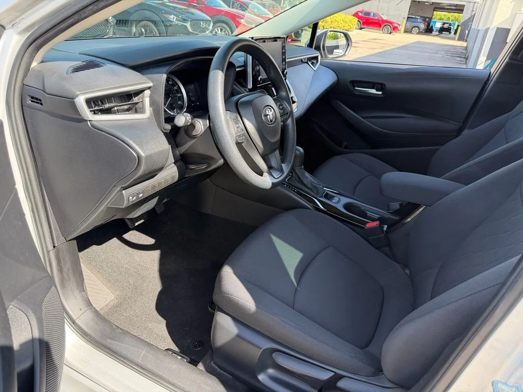 Used 2021 Silver Toyota LE image 11