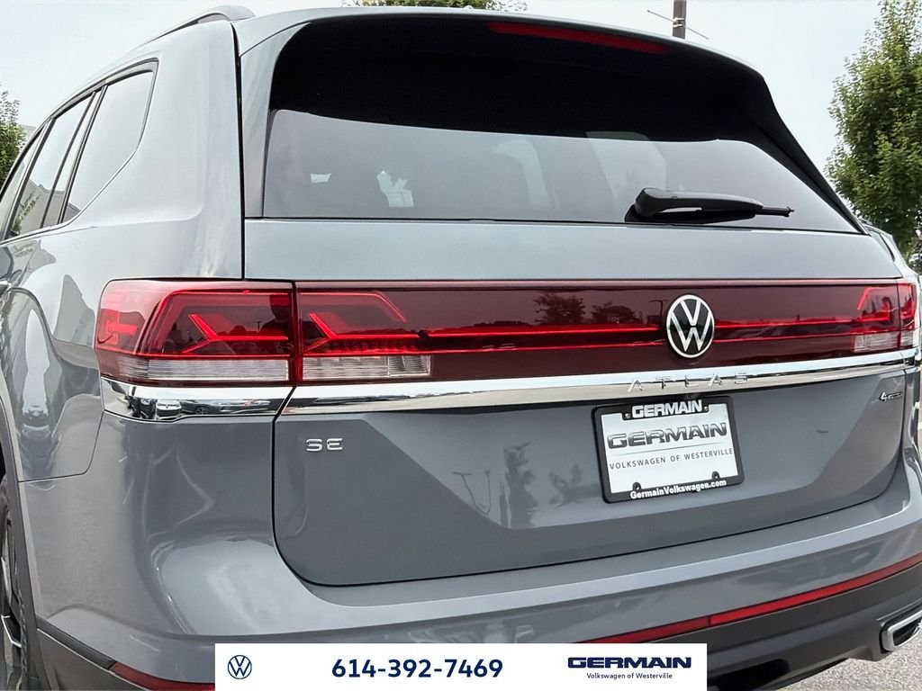 New 2026 Pure Gray Volkswagen 2.0T SE w/Technology image 9