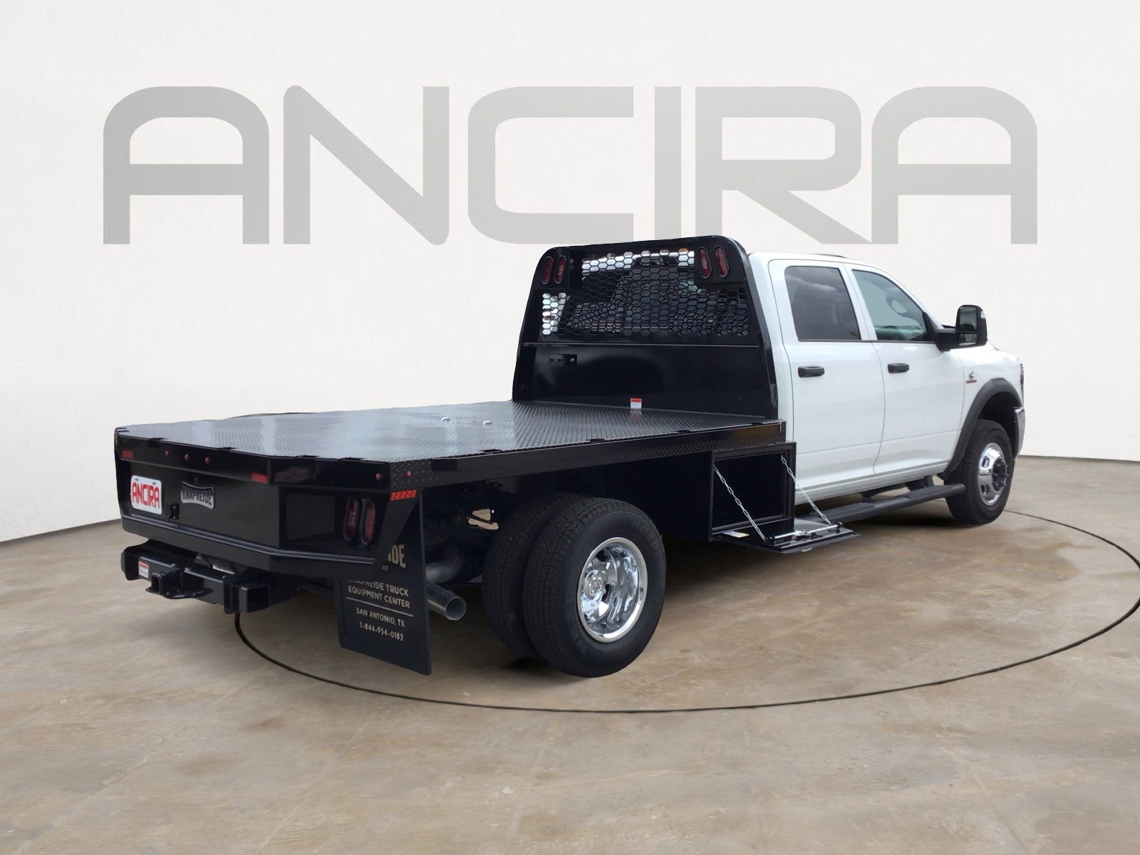 New 2026 Bright White Clearcoat RAM Tradesman image 10