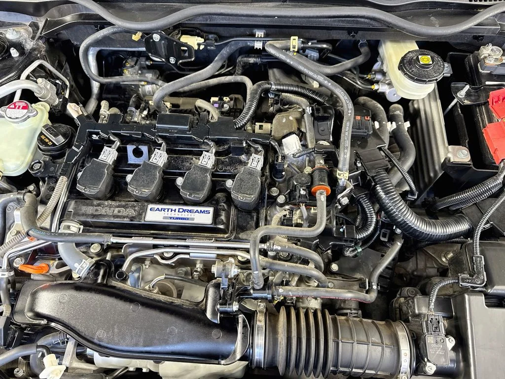 Used 2018 Black Honda Touring image 38