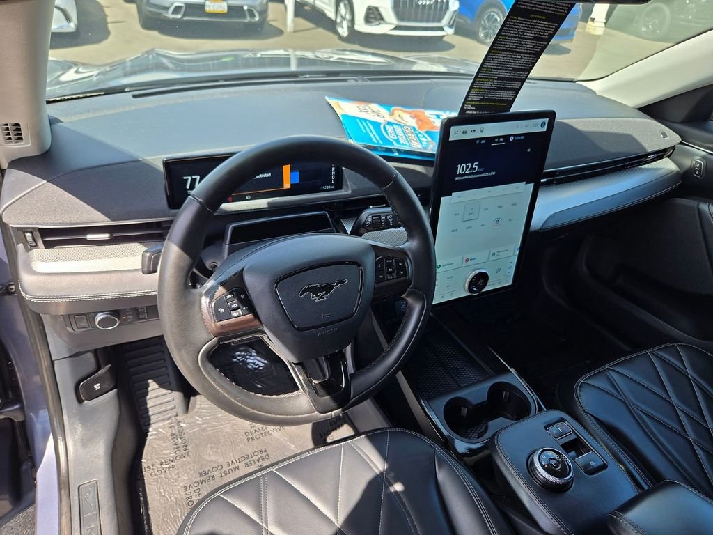 Used 2021 Blue Ford Select image 6