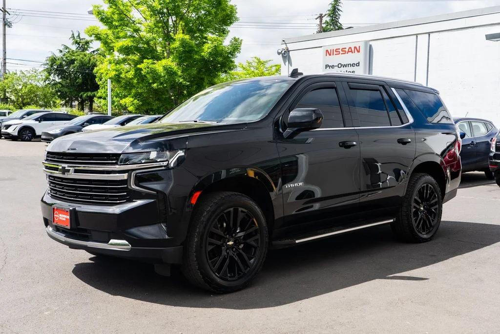 Used 2021 Black Chevrolet LT image 3
