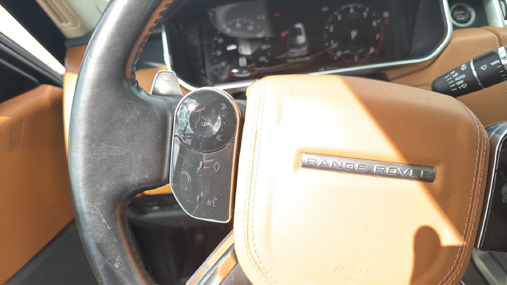 Used 2020  Land Rover Autobiography image 39