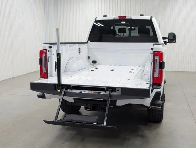 New 2026 Star White Metallic Tri-Coat Ford F-250® Platinum® image 68