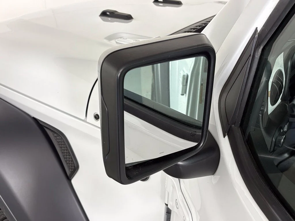 Used 2025 White Jeep Sport S image 13