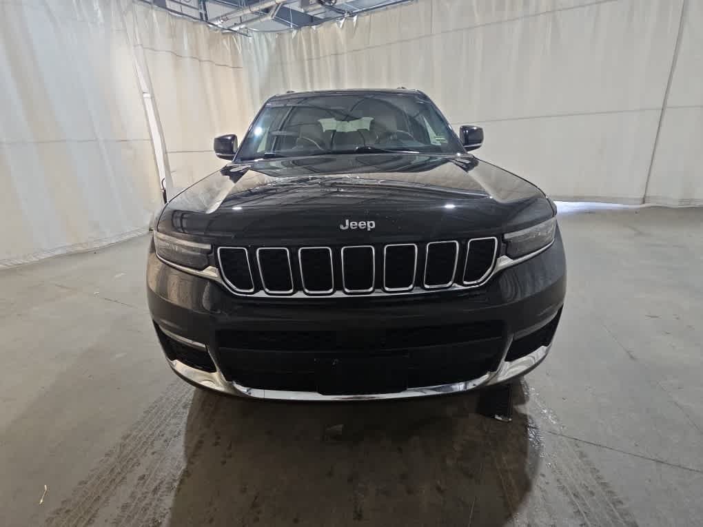 Used 2023 Rocky Mountain Pearlcoat Jeep Limited image 6