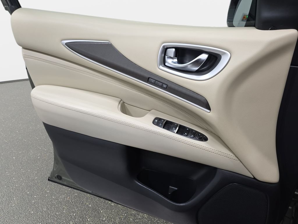 Used 2016 Jade Green INFINITI Base image 27