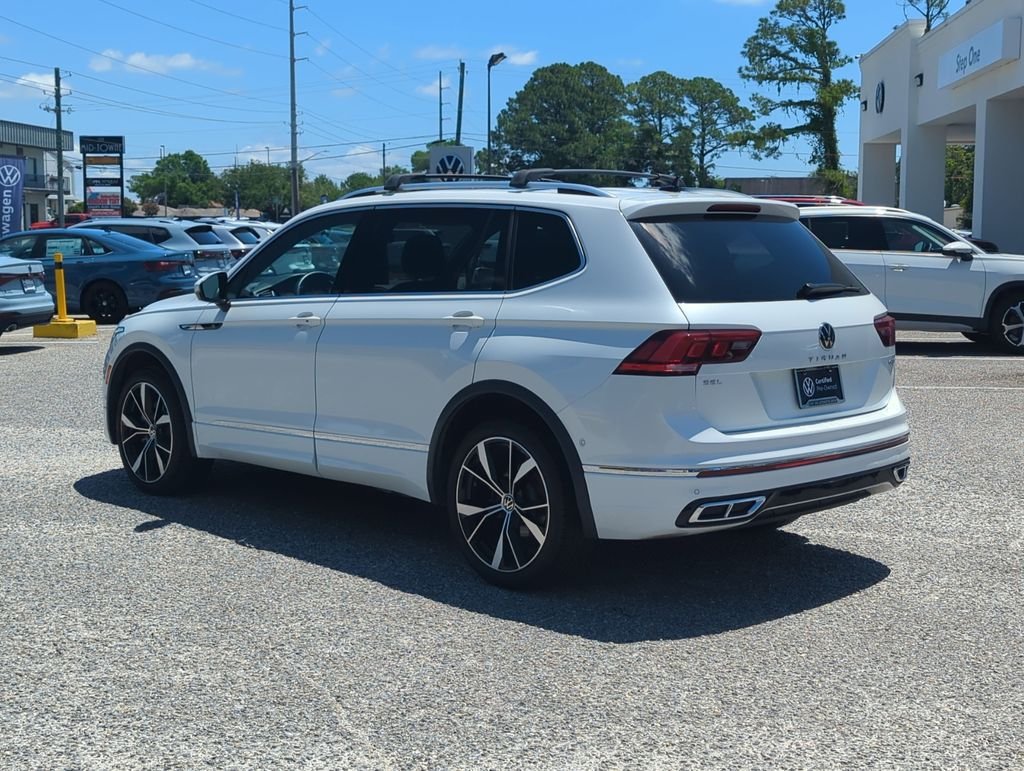 Used 2024 White Volkswagen 2.0T SEL R-Line image 5