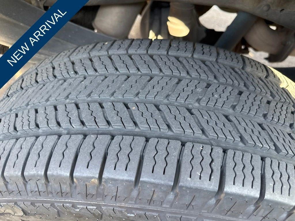 Used 2015 Black Ford Platinum image 20