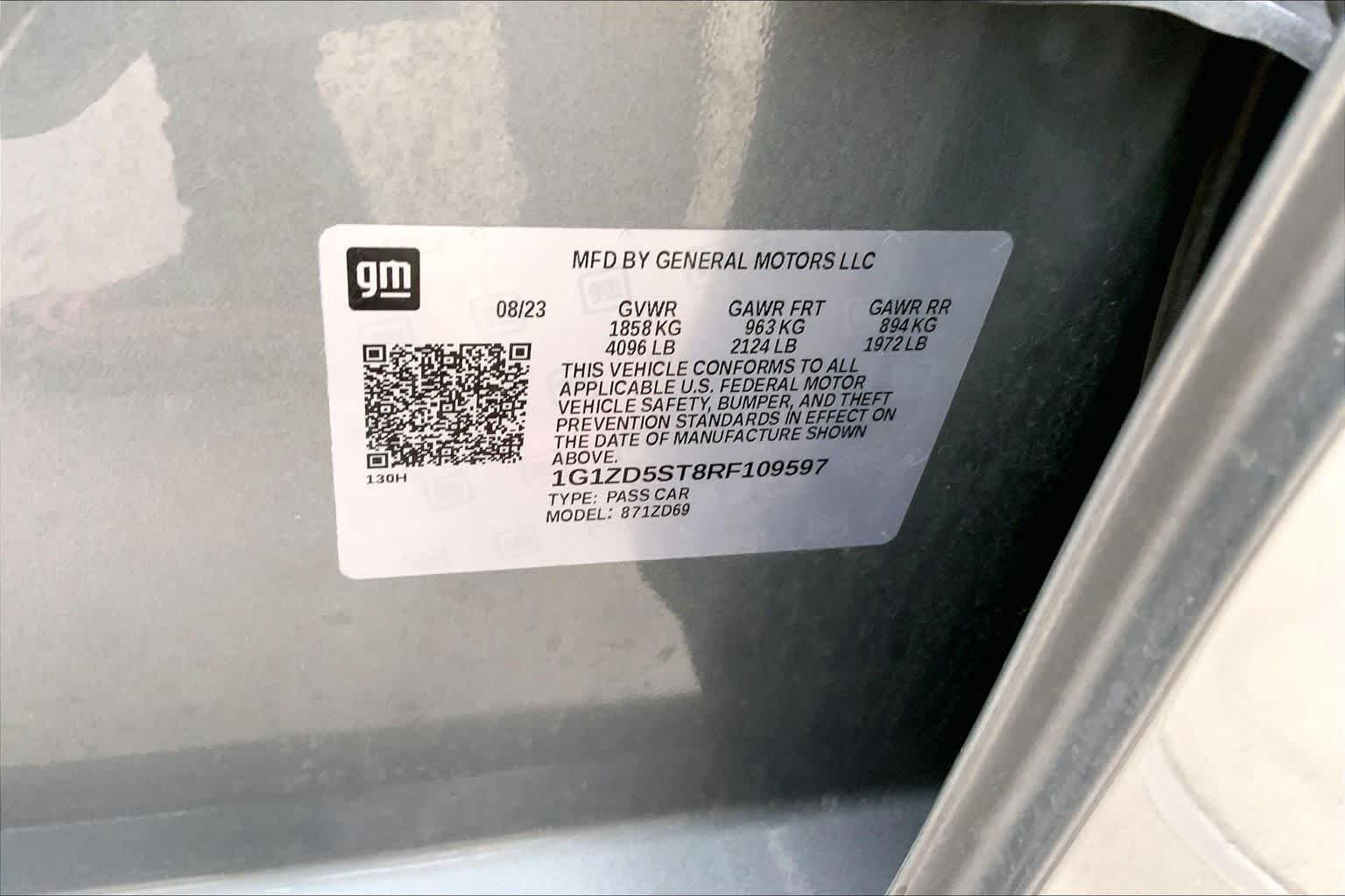 Used 2024 Sterling Gray Metallic Chevrolet LT image 37