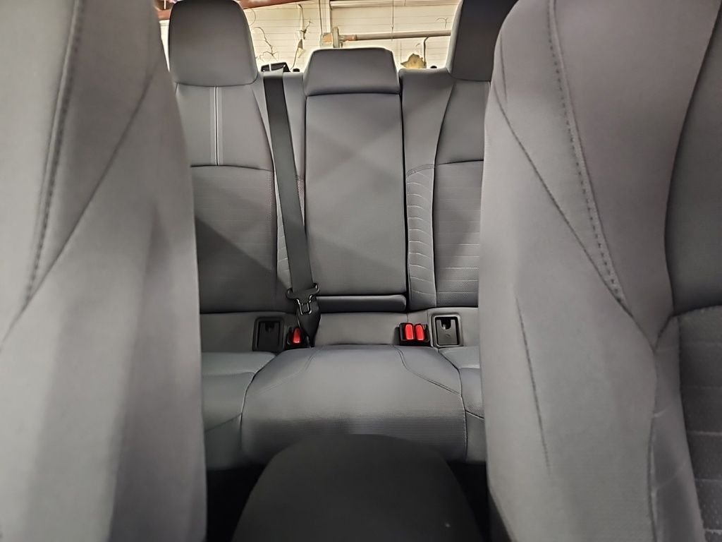 2026 Toyota Corolla SE - Photo 15