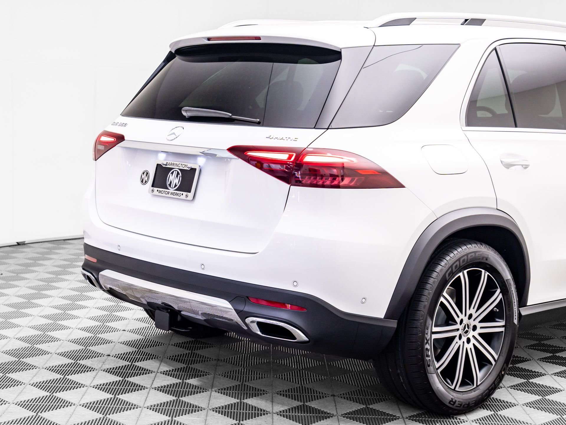 New 2026 Polar White Mercedes-Benz GLE 350 image 34