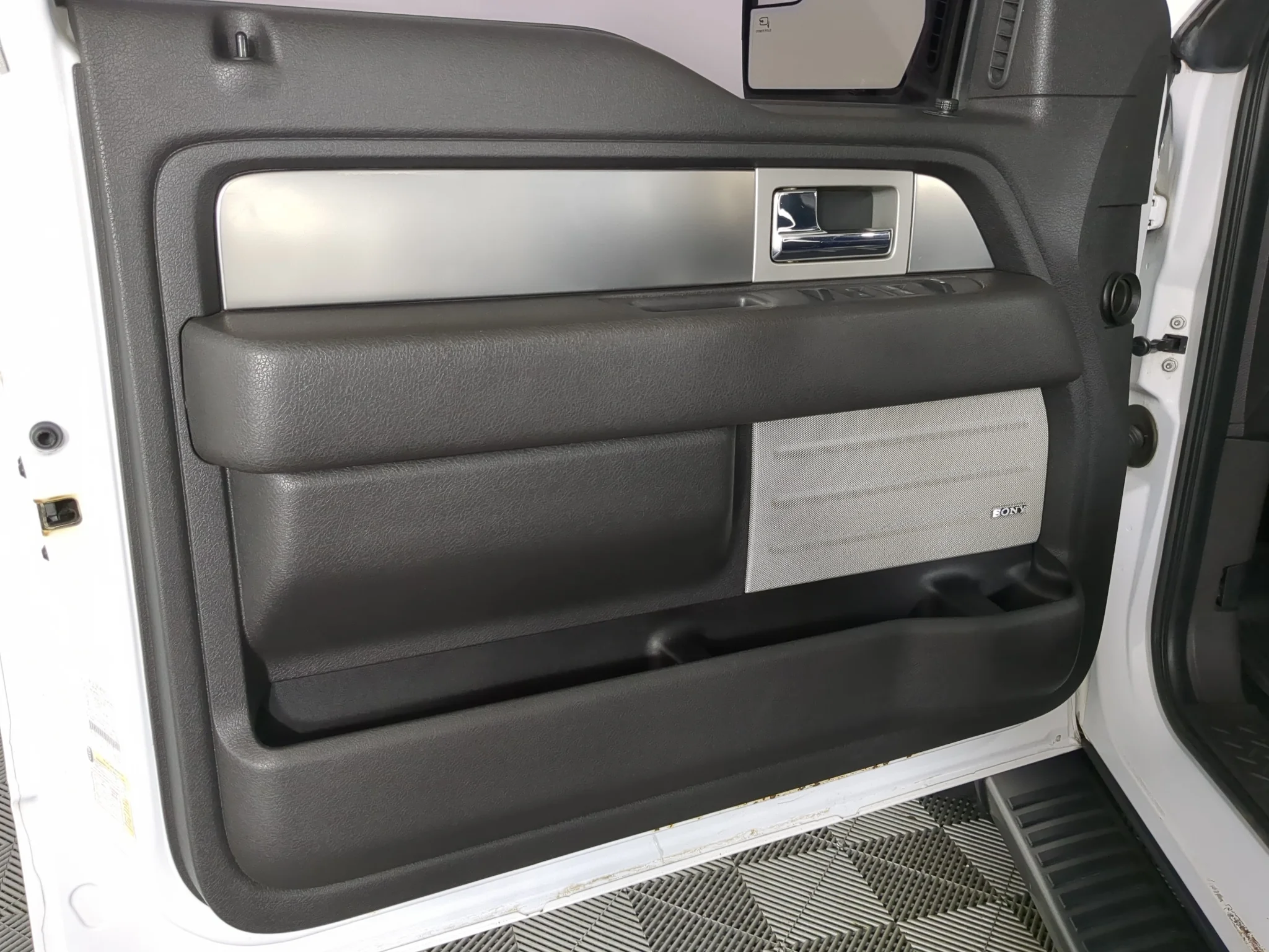 Used 2014 White Ford FX4 image 13
