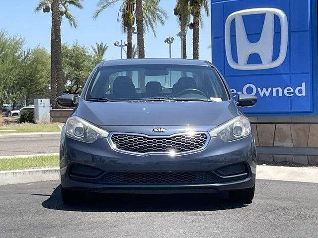 Used 2016 Steel Blue Metallic Kia LX image 4