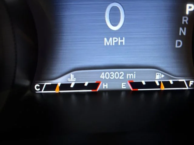 Used 2022 White Jeep Latitude Lux image 18