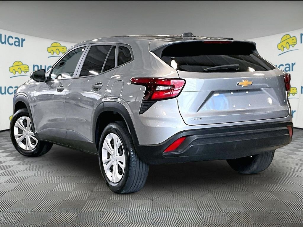 Used 2024 Gray Chevrolet LS image 4