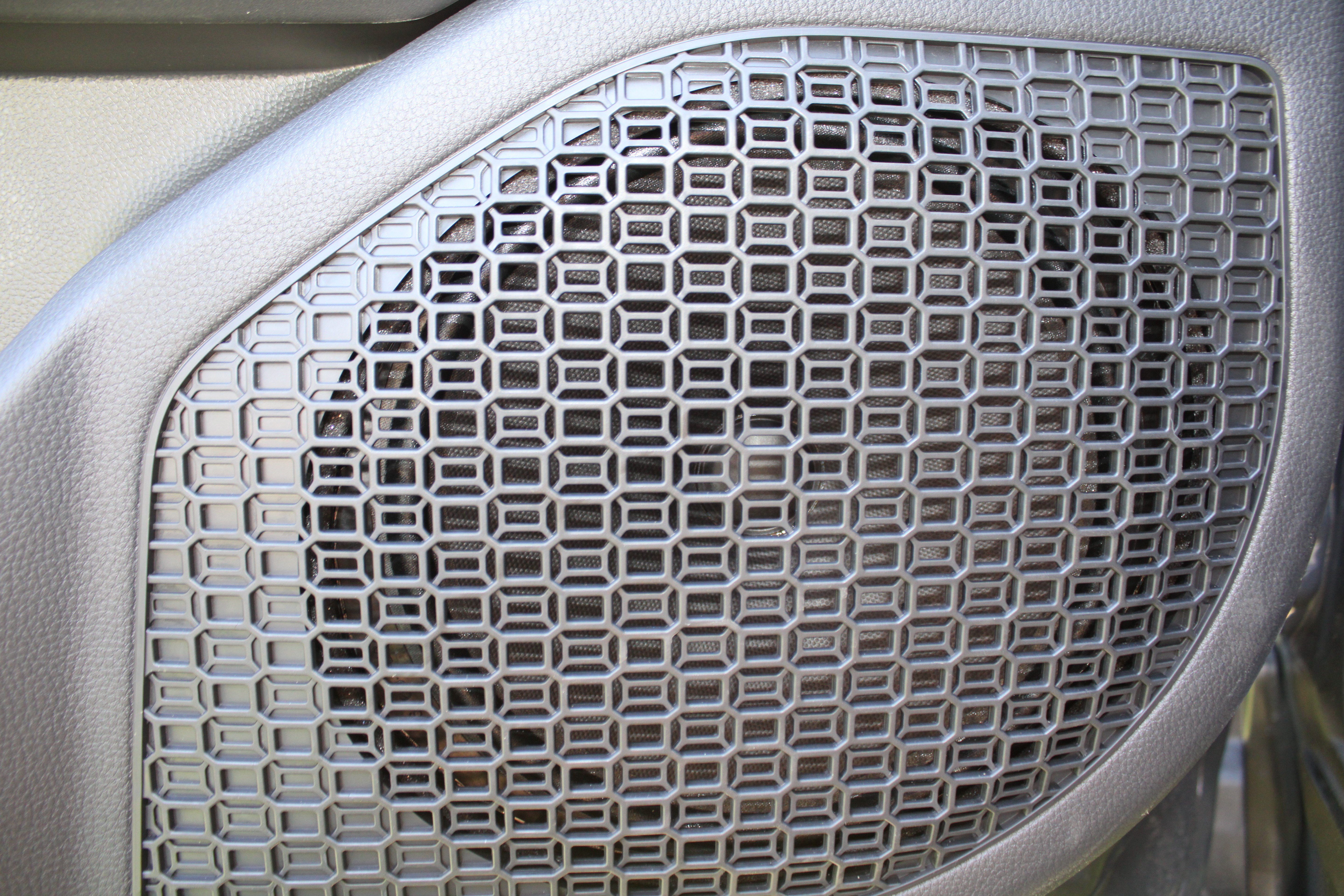 2026 Toyota Tacoma SR - Photo 15