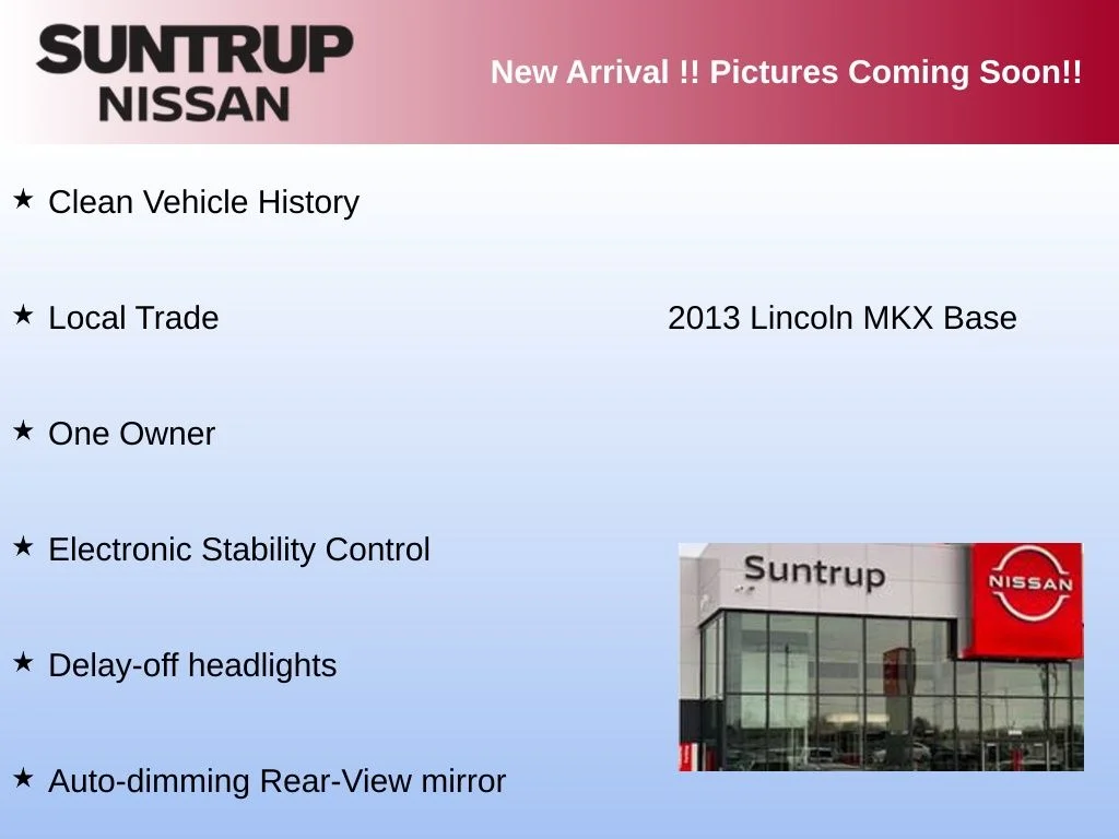 Used 2013 Black Lincoln Base image 2