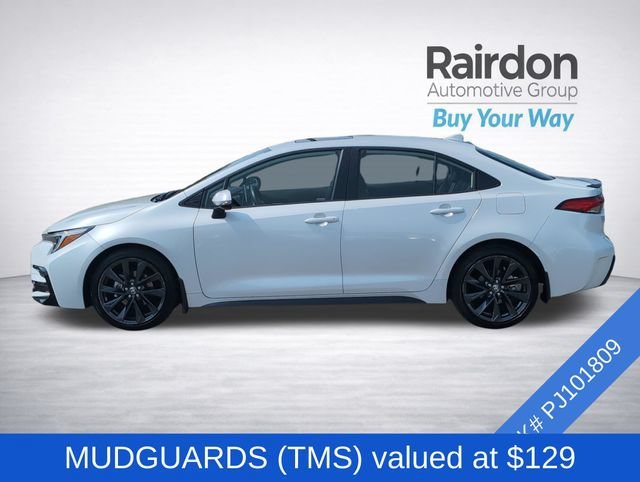 Used 2023 Pearl Toyota XSE image 4