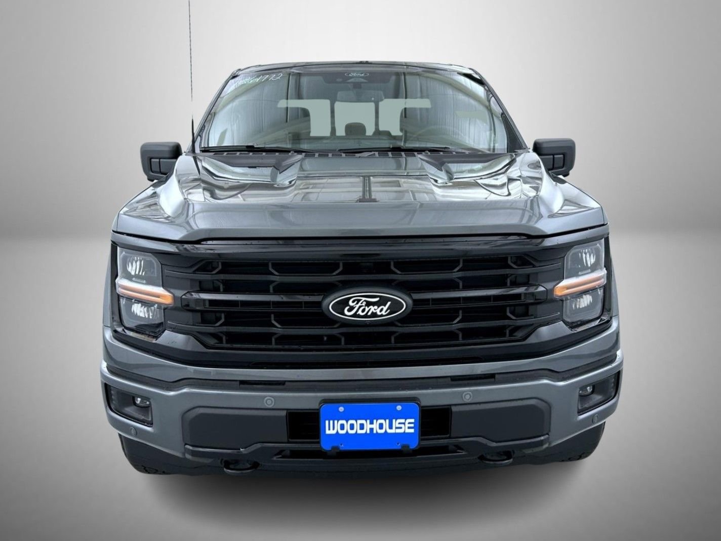 New 2026 Carbonized Gray Metallic Ford XLT image 2