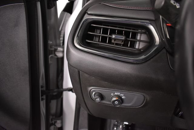 Used 2022 Silver Chevrolet RS image 46