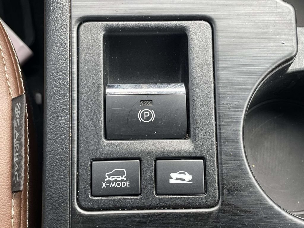 Used 2019 Crystal White Pearl Subaru Touring image 22