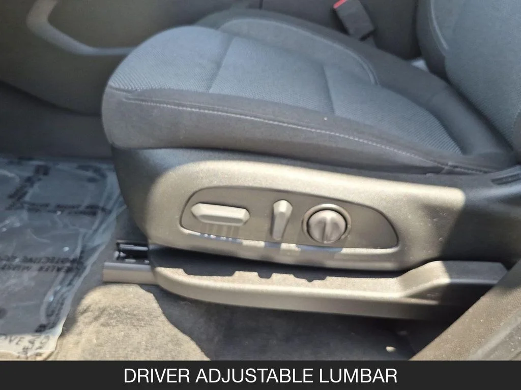 Used 2023 Green Chevrolet LT image 15