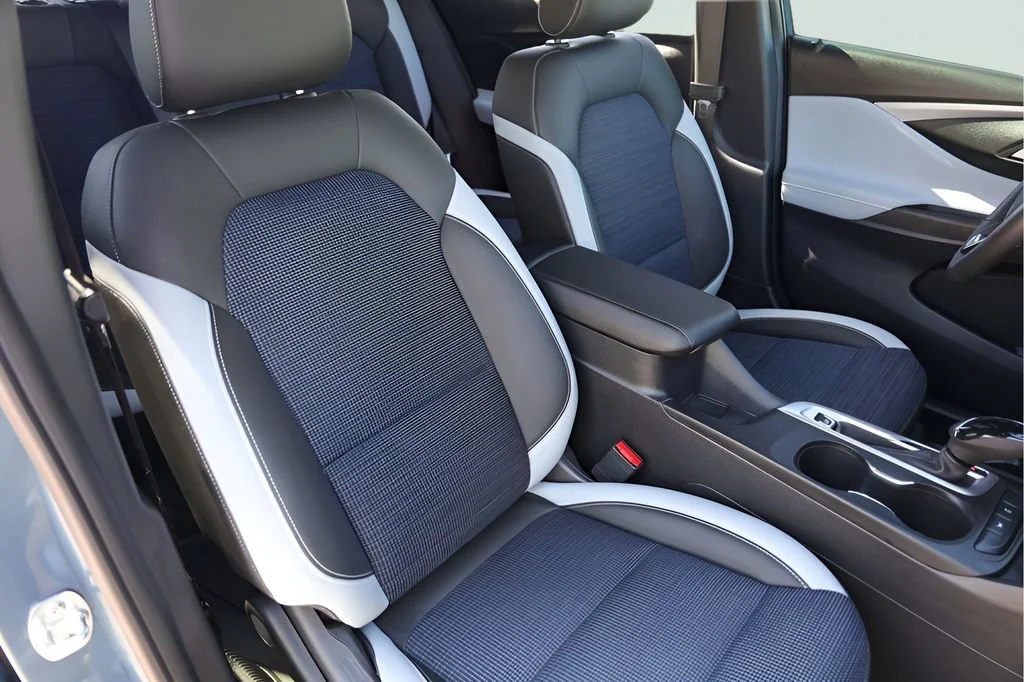 Used 2026 Ocean Blue Metallic Buick Preferred image 31