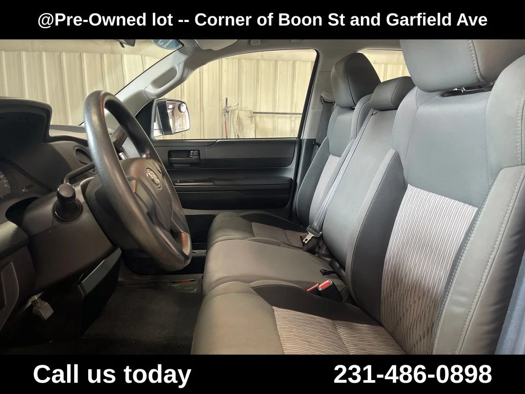 Used 2015 White Toyota SR image 14