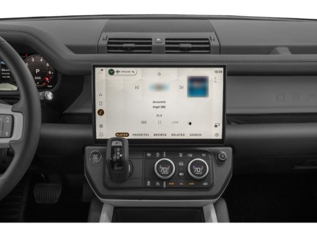 New 2026 Woolstone Green Land Rover X-Dynamic SE image 9