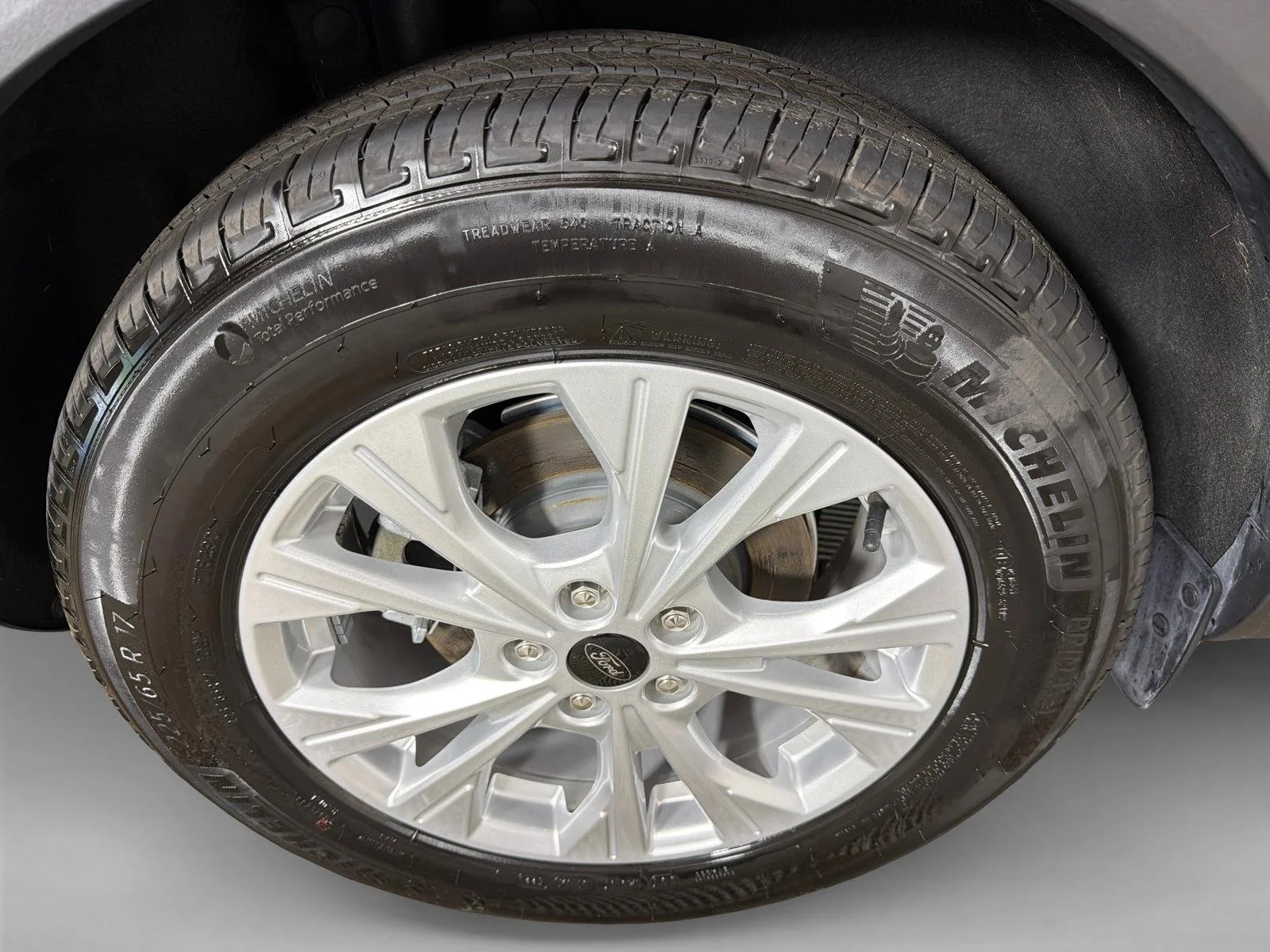 Used 2025 White Ford Active image 17