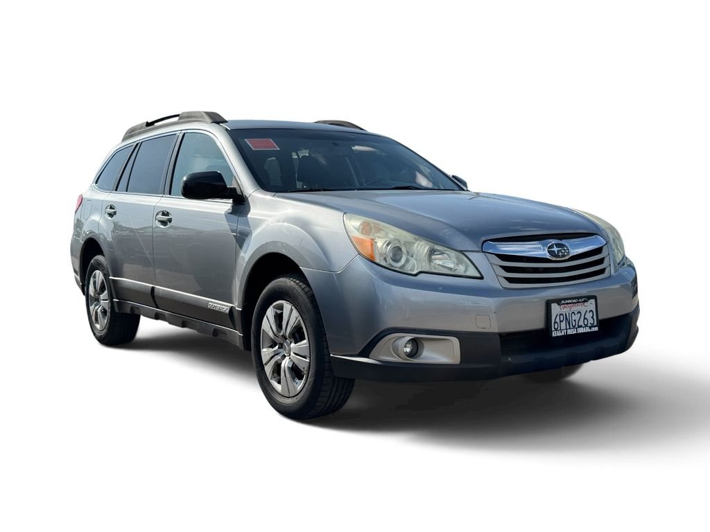 Used 2011 Silver Subaru 2.5i image 10