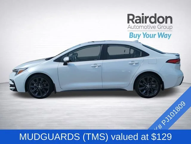 Used 2023 Pearl Toyota XSE image 4