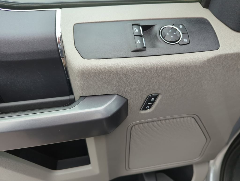 Used 2022 Silver Ford XLT image 18