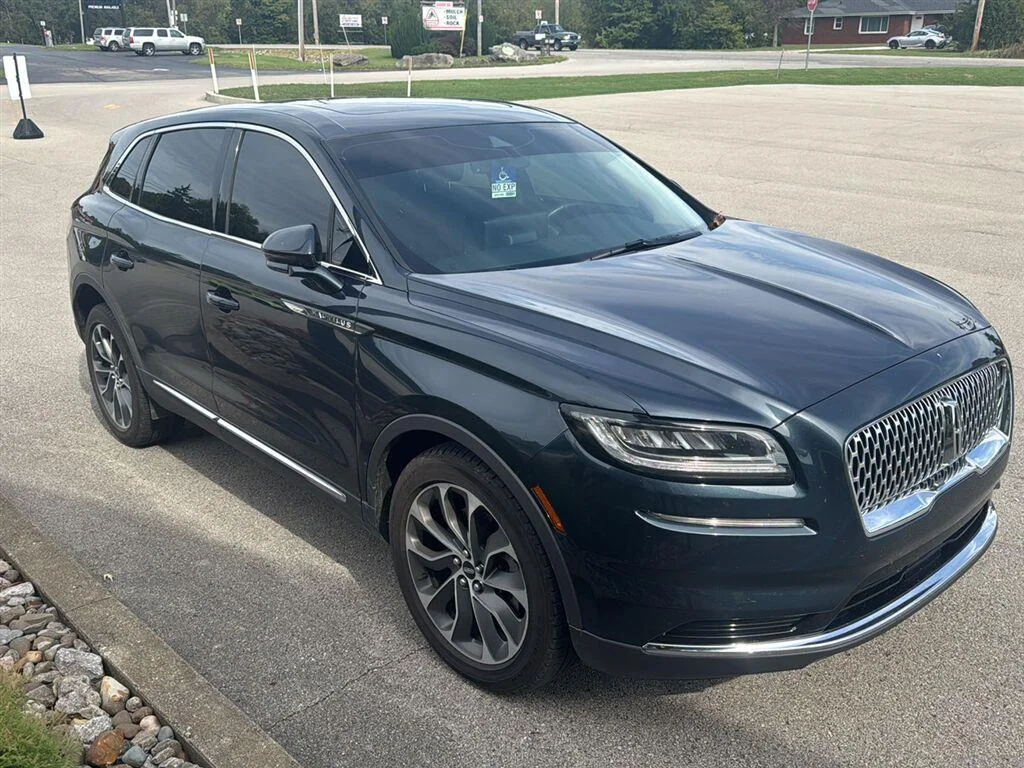 Used 2023 Flight Blue Metallic Clearcoat Lincoln Reserve image 3
