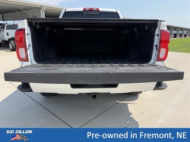 Used 2017 Iridescent Pearl Tricoat Chevrolet LTZ image 11