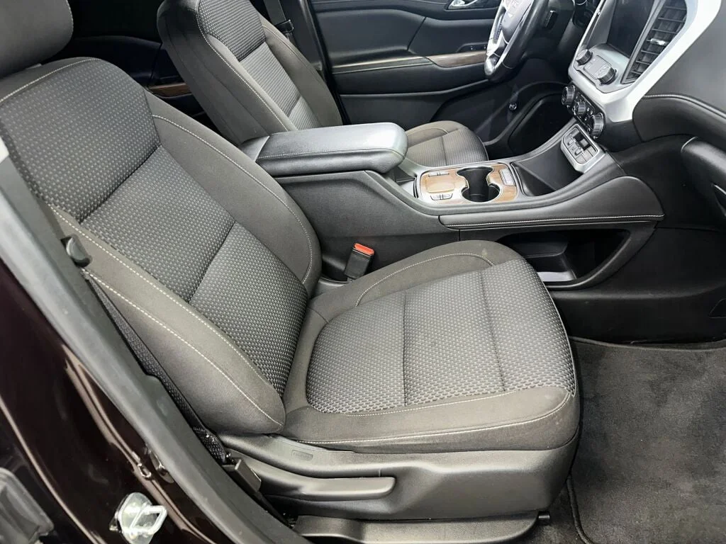 Certified Used 2020 Red Mahogany Metallic GMC SLE image 32