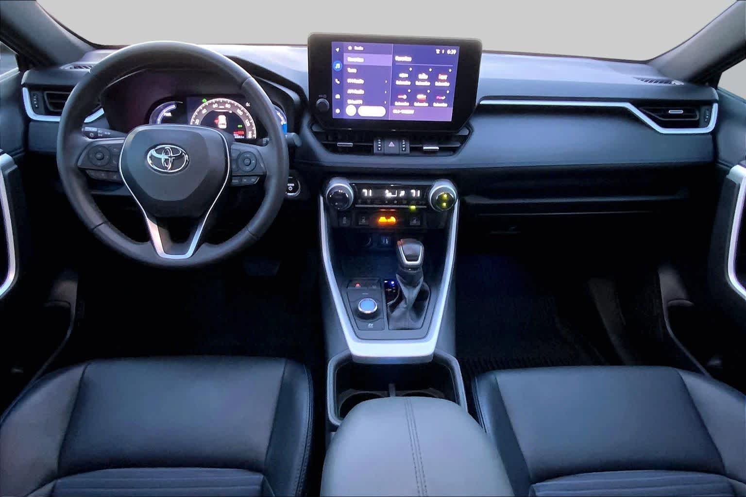 Used 2023 Wind Chill Pearl/Midnight Black Metallic Toyota Hybrid XSE image 15