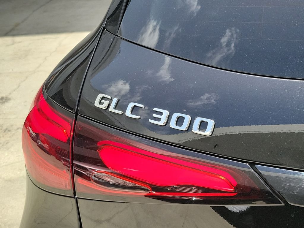 Certified Used 2026 Black Mercedes-Benz GLC 300 image 8